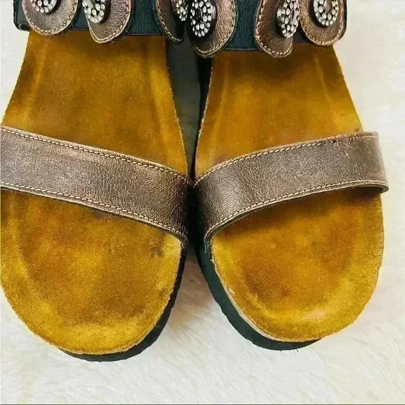 Naot Bronze Double Leather Strap Embellish Suede Cork Comfort Sandal Size 9 - Picture 9 of 14